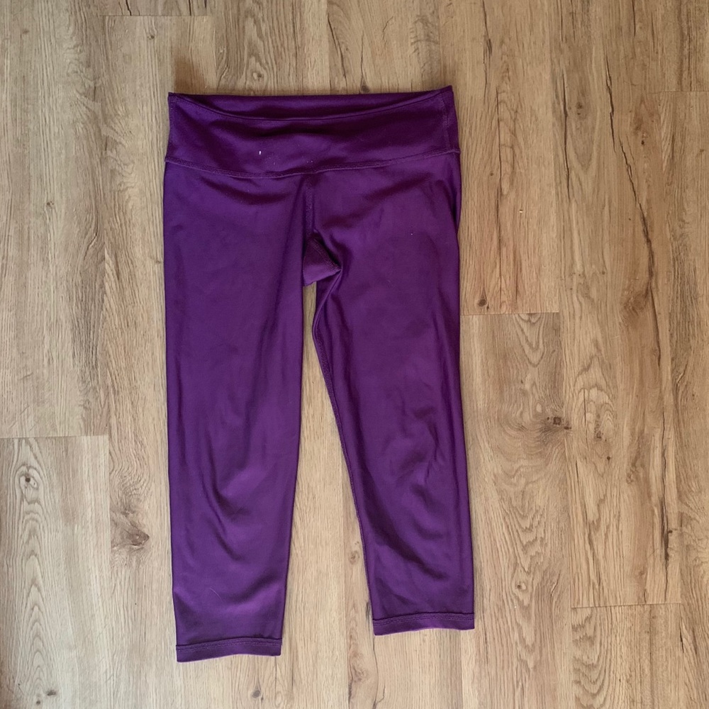 mika purple crop yoga pants size M/L